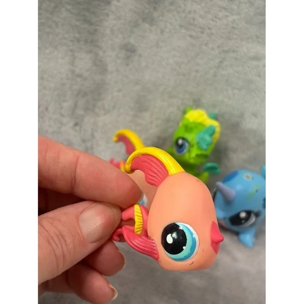 Littlest Pet Shop Ocean Animals‎ Lot of 4 LPS Fish Narwhal + Accessories